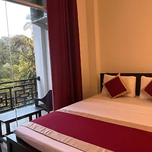 Rivers Edge Nature , Kandy Sri Lanka